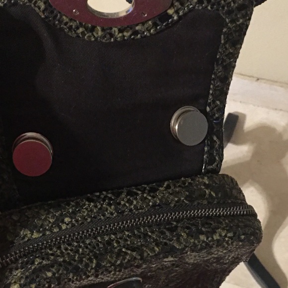 Beautiful Banana Republic Small Crossbody Bag - Picture 5 of 6